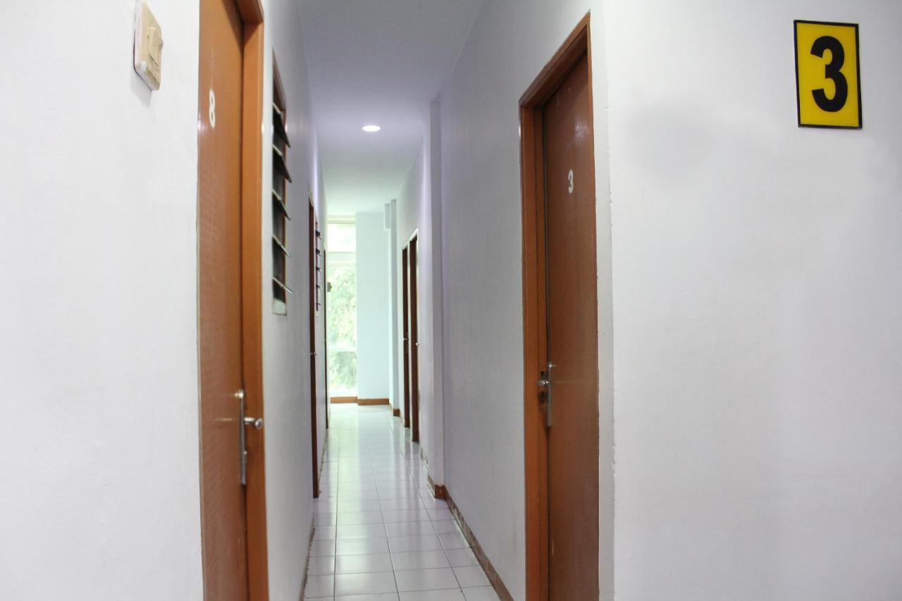 Oyo 176 Near Cideng Virgo Residence Jakarta Exterior photo