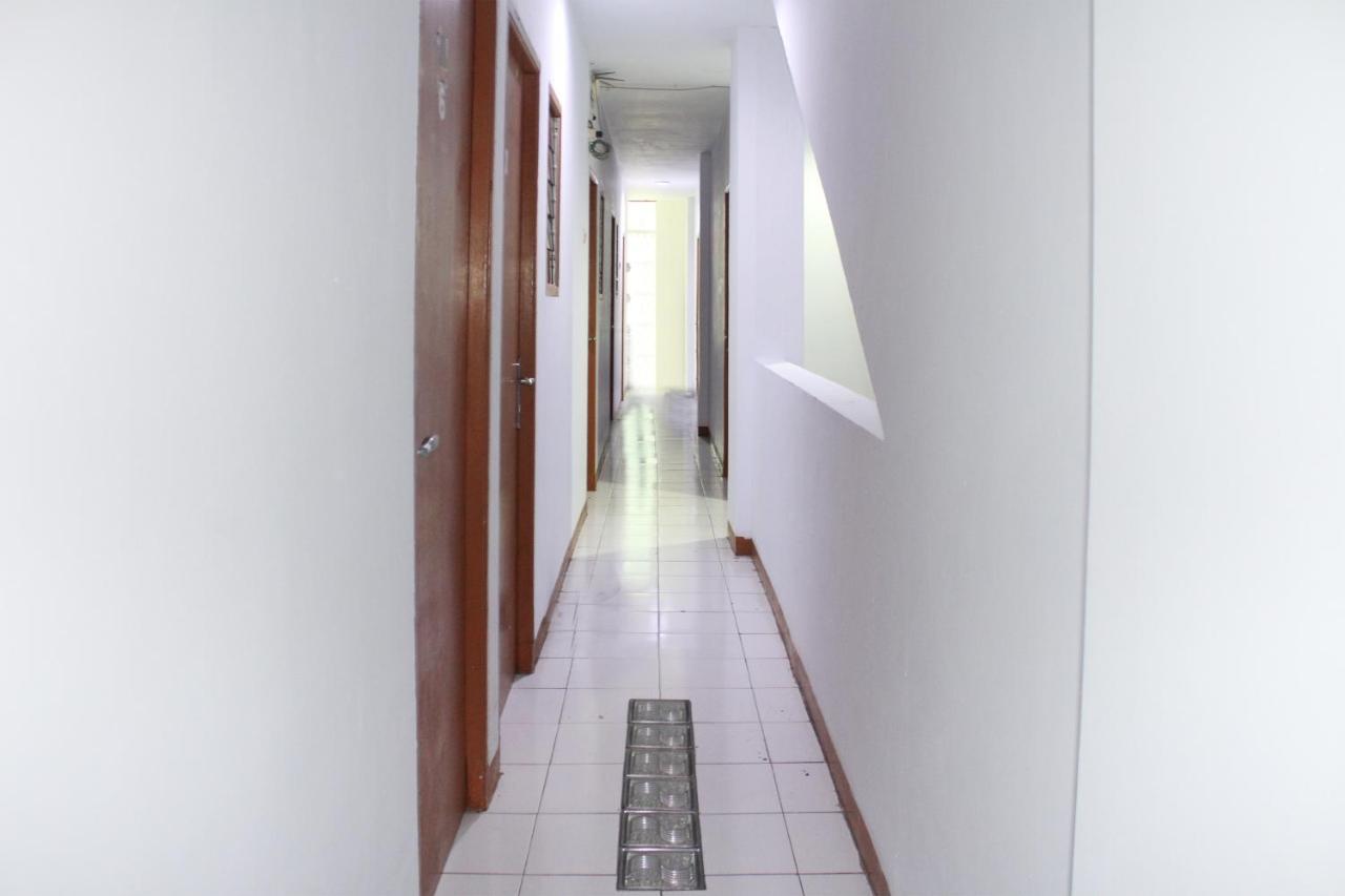 Oyo 176 Near Cideng Virgo Residence Jakarta Exterior photo